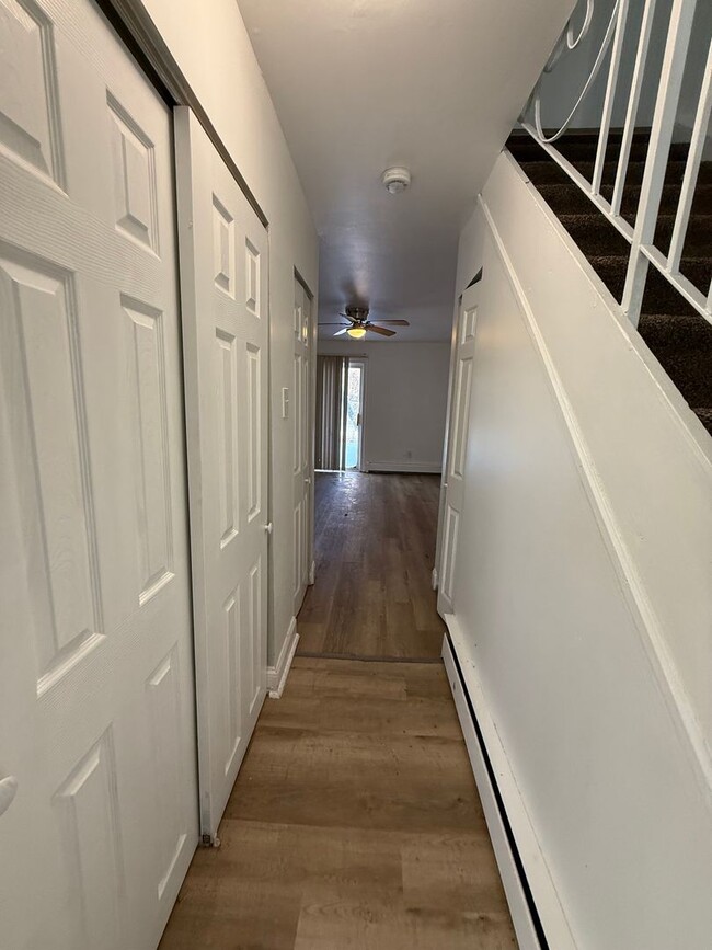 Building Photo - 1438 S 8th St