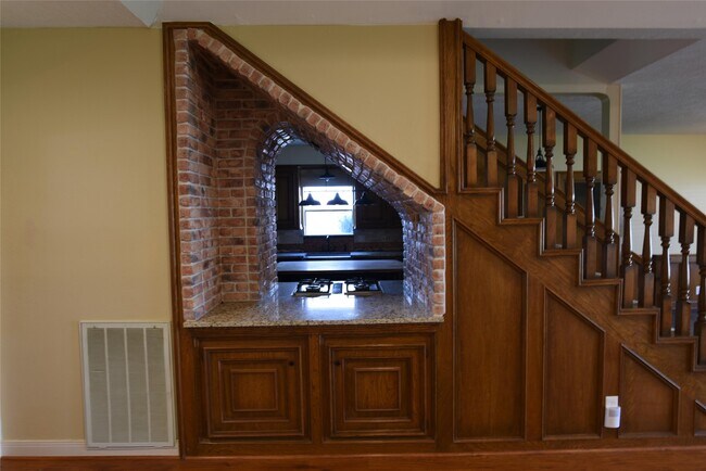 Building Photo - 1807 Brookchester Dr