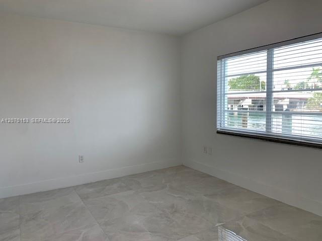Building Photo - 7207 Bay Dr