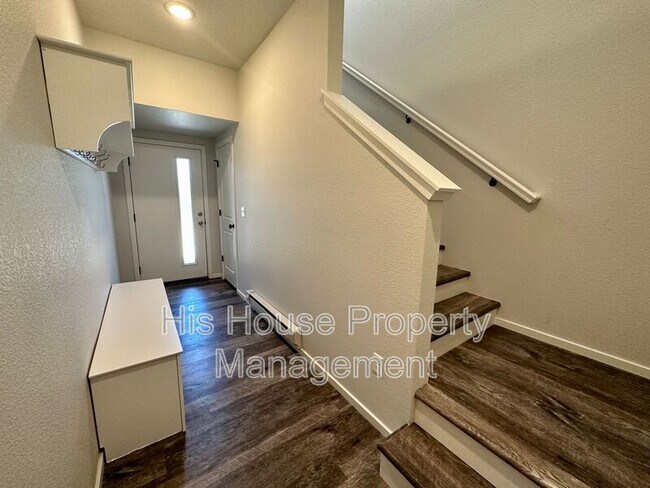 Building Photo - 2080 Autumn Moon Dr
