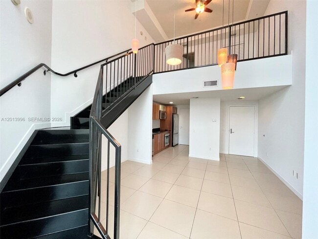 Building Photo - 300 S Biscayne Blvd