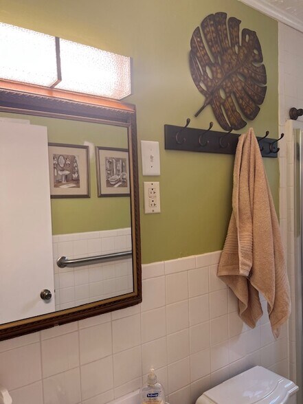 2nd Bath - 327 Myers Ave