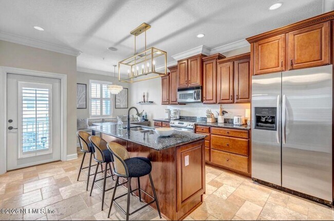 Building Photo - 905 2nd St N