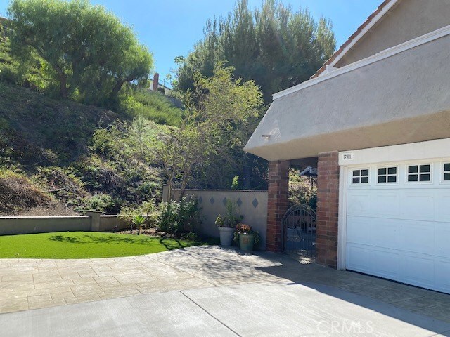 Building Photo - 781 S Foxdale Ln