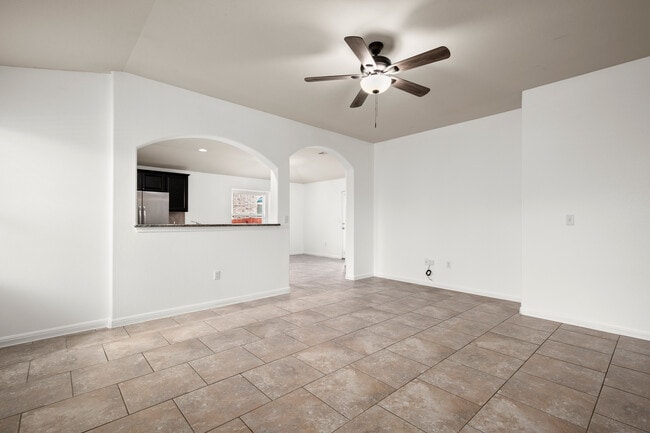 Building Photo - 101 Song Sparrow Cv