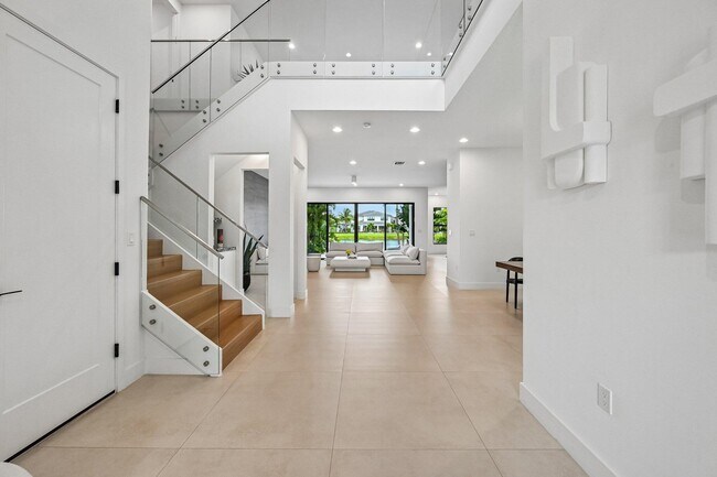 Building Photo - 17070 Rainbow Fls Trl