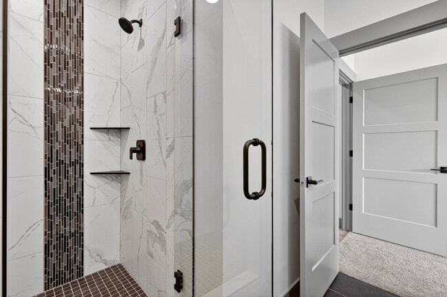 Building Photo - BRAND NEW3 BED 2.5 BATH TOWNHOME WITH 2 ST...