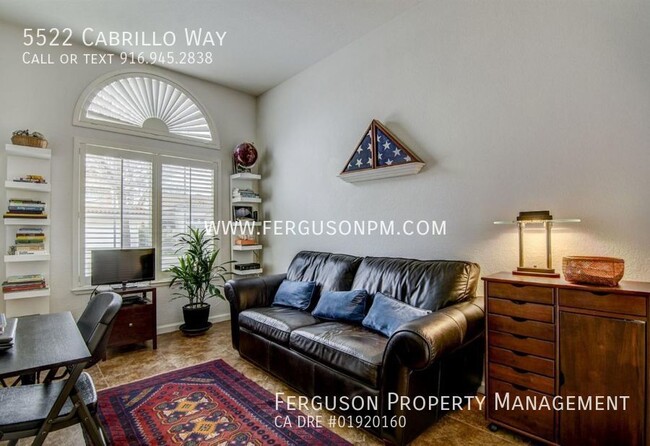 Building Photo - 5522 Cabrillo Way