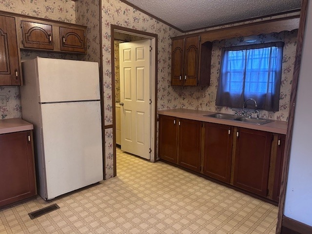 Building Photo - 2930 Pinecrest Dr