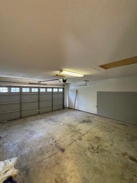 Building Photo - 2300 Starfish Rd