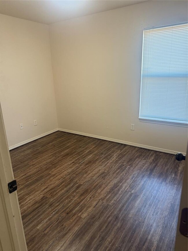 Building Photo - 1609 NW 150th Terrace