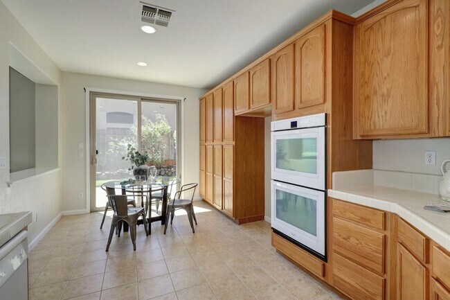 Building Photo - 1996 St Patrick Ln