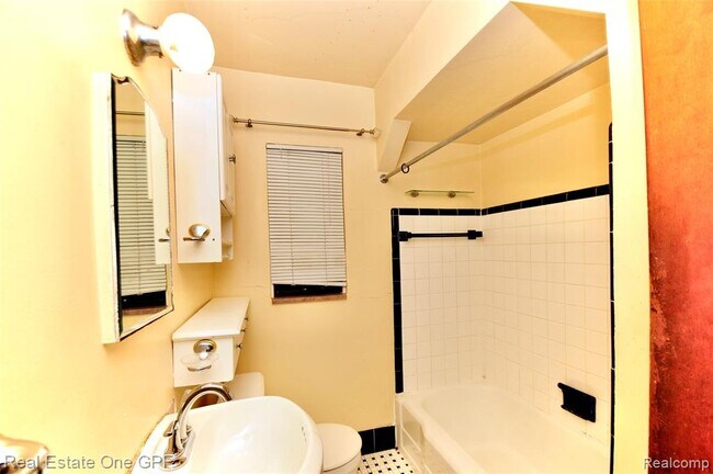 Building Photo - 11157 Stockwell St