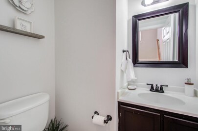 Building Photo - 2702 Stanton Rd SE