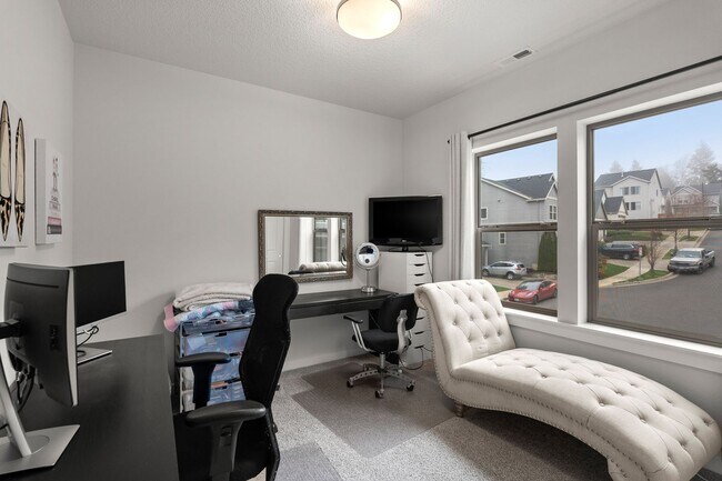 Building Photo - 11081 SW Annand Hill Ct