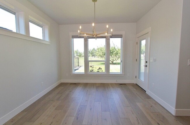 Building Photo - Immaculate Single-Level Home in Reveille de Valor