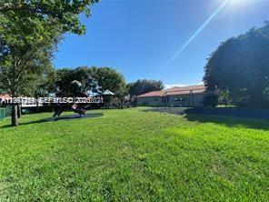 Building Photo - 130 E Lee Rd