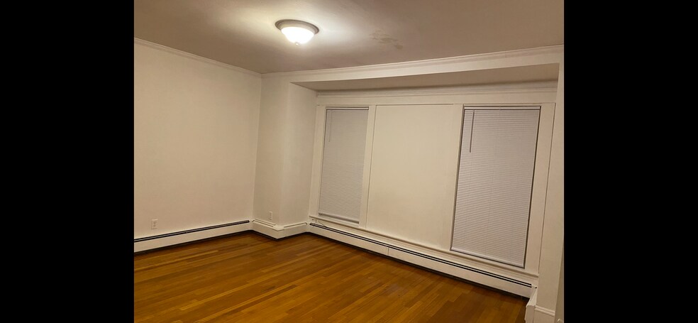 Building Photo - 1425 Manville Rd