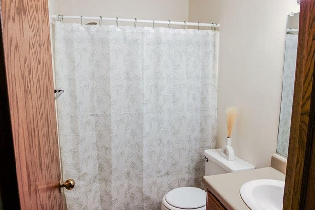 Building Photo - 3422 West St