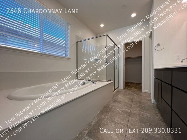Building Photo - 2648 Chardonnay Ln