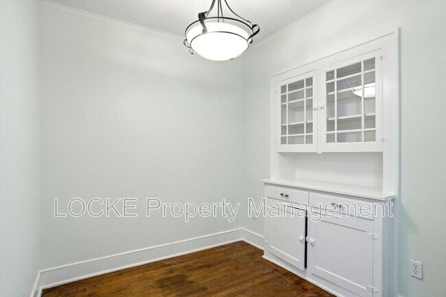 Building Photo - 1806 Clover Ln