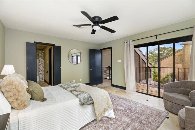 Building Photo - 18138 Bal Harbour Dr