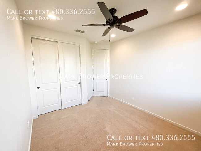 Building Photo - 2914 E Sands Dr