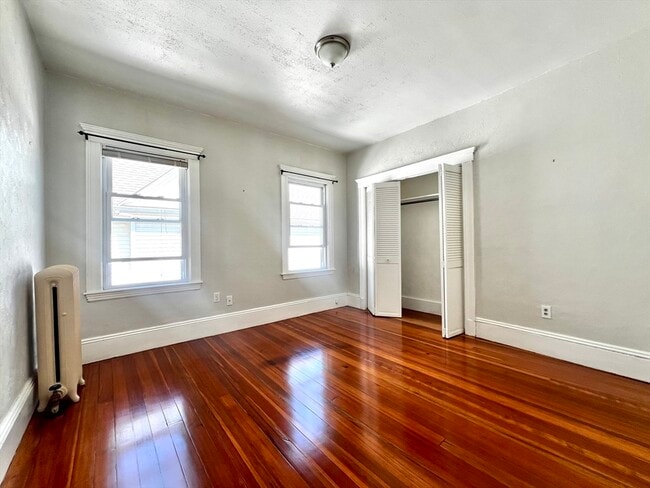 Building Photo - 12 Bailey St