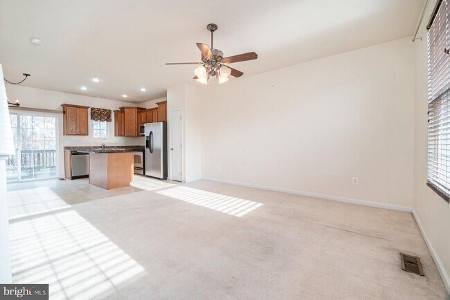 Building Photo - 1169 Coulbourn Cor