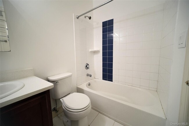 Building Photo - 102 Cove Ct