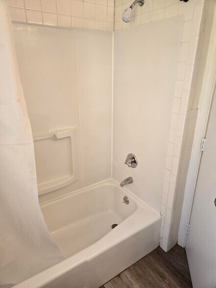 Building Photo - 10 Myles Standish Dr