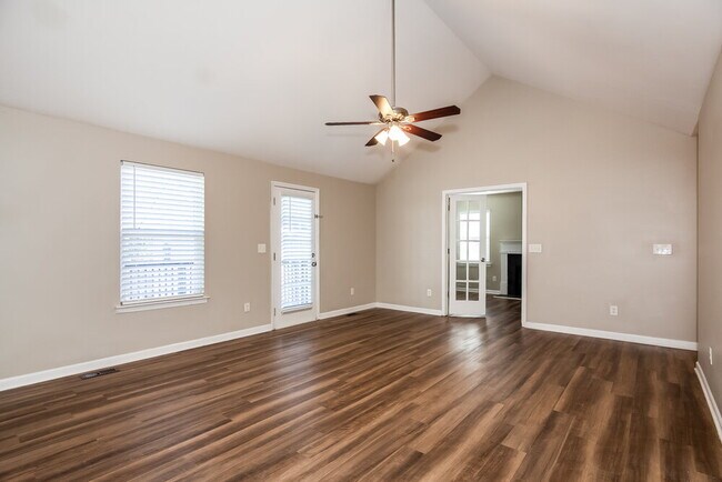 Building Photo - 3836 Bullard St