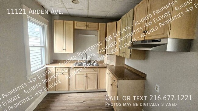Building Photo - 11121 Arden Ave