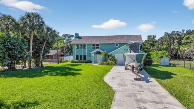 Building Photo - 6701 Hillside Ln