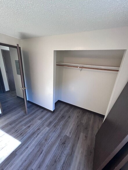 Building Photo - 435 Ranch Rd