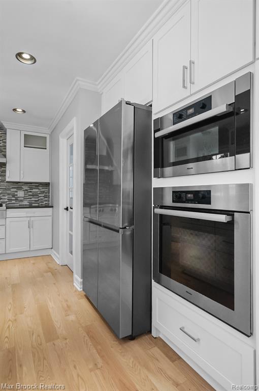 Building Photo - 2120 Buckingham Ave