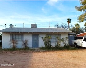 Building Photo - 4039 E North St