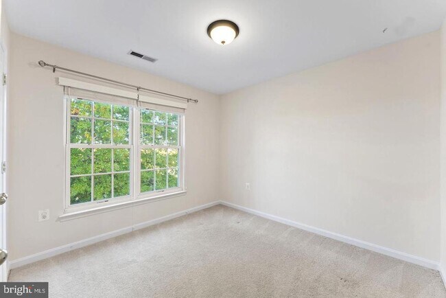 Building Photo - 2798 Burrough Hill Ln