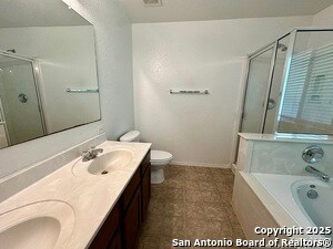 Building Photo - 5811 Providence Oak