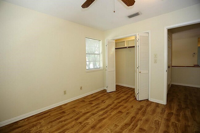 Building Photo - 2602 W Holcombe Blvd