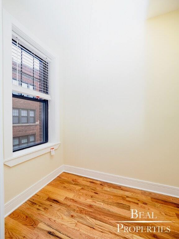 Building Photo - 4409 N Wolcott Ave