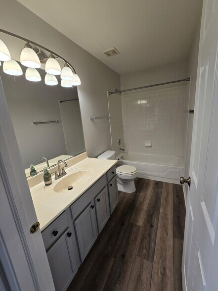 Building Photo - 22241 W Niagara Trl