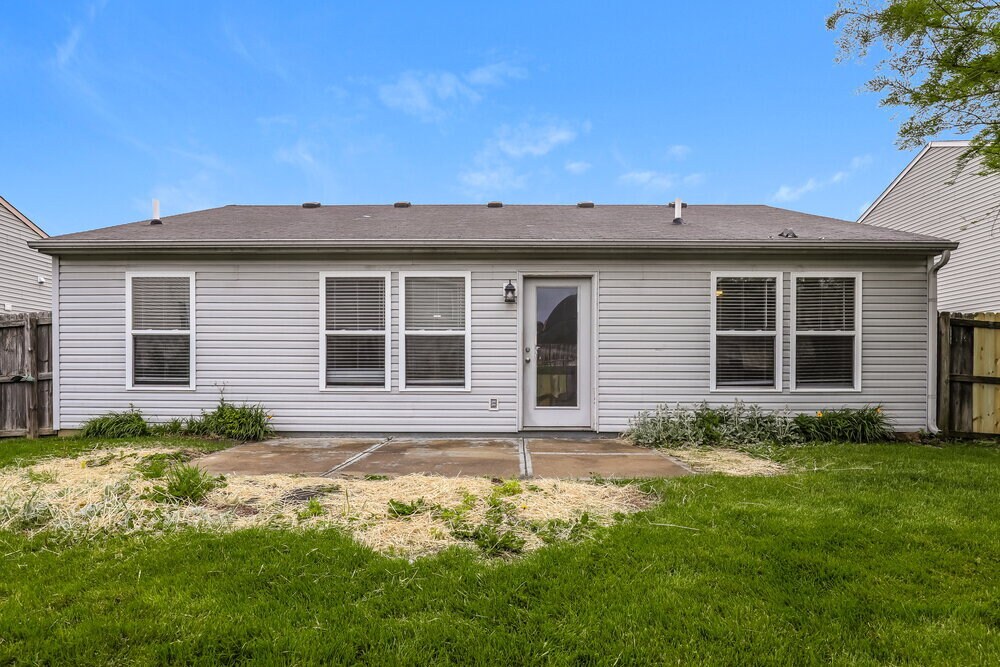 Building Photo - 687 Hickory Pine Dr