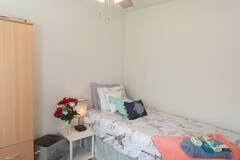 Building Photo - Room in Duplex on Skipjack Ln