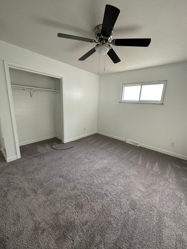 Building Photo - 5125 Bigelow Dr