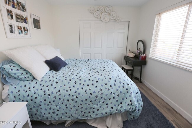 Building Photo - 11271 E Poinsettia Dr