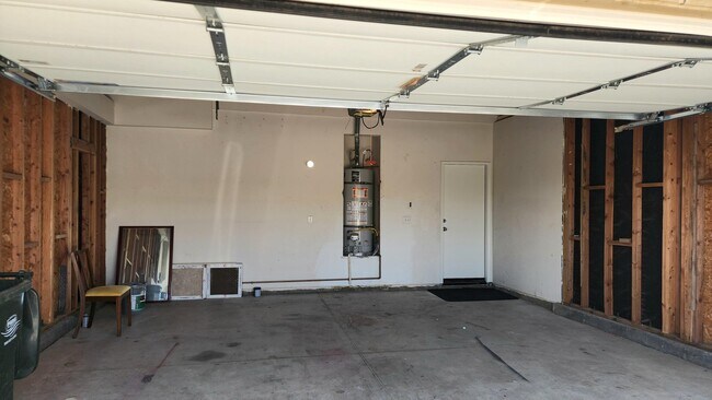 Building Photo - 703 Ventana Ridge