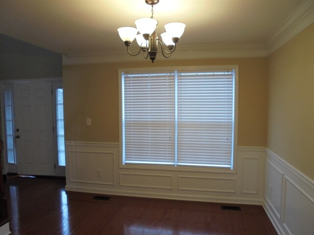 Building Photo - 5600 Gateswalk Ln