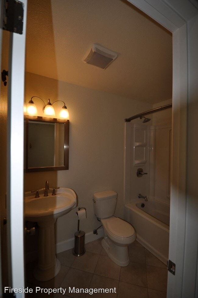 Building Photo - 4 br, 2 bath House - 5956 Cabral Ave
