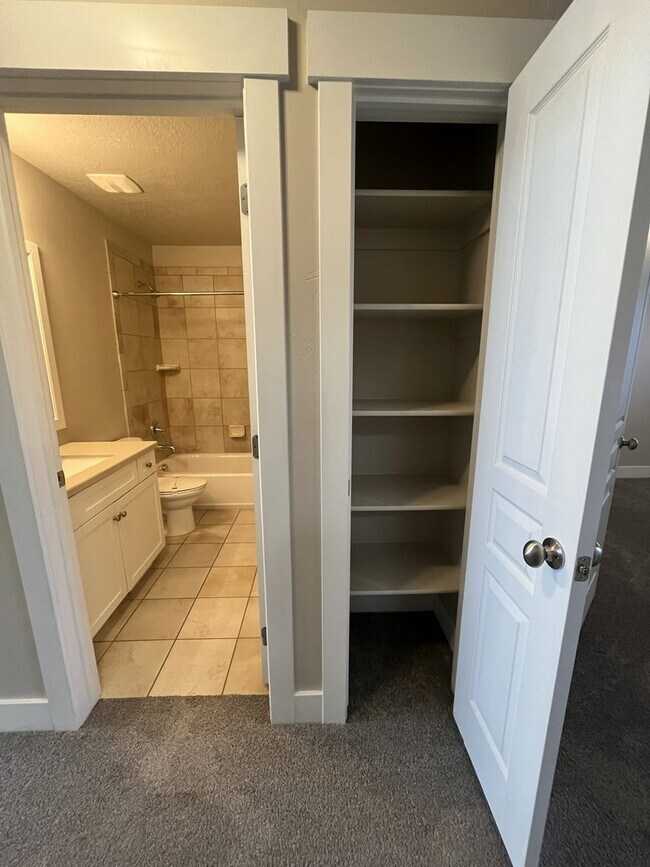 Building Photo - Mayfield - 2310